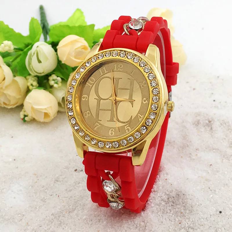 Часы наручные женские кварцевые со стразами цепочка из Золотого Сплава