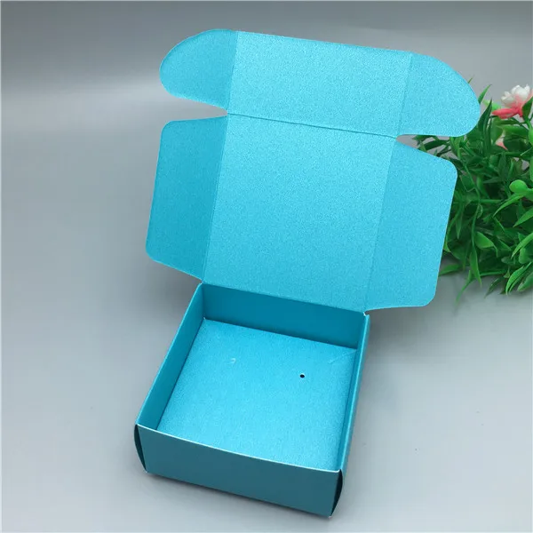 blue 1 set 6.5x6.5x3cm Various colors kraft paper airbox necklace/pendant display box DIY jewelry box free shipping - Color: blue