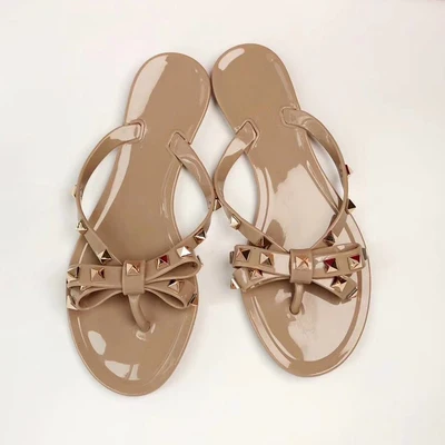 Новинка 2019 года Летние однотонные прозрачные тапочки на плоской подошве