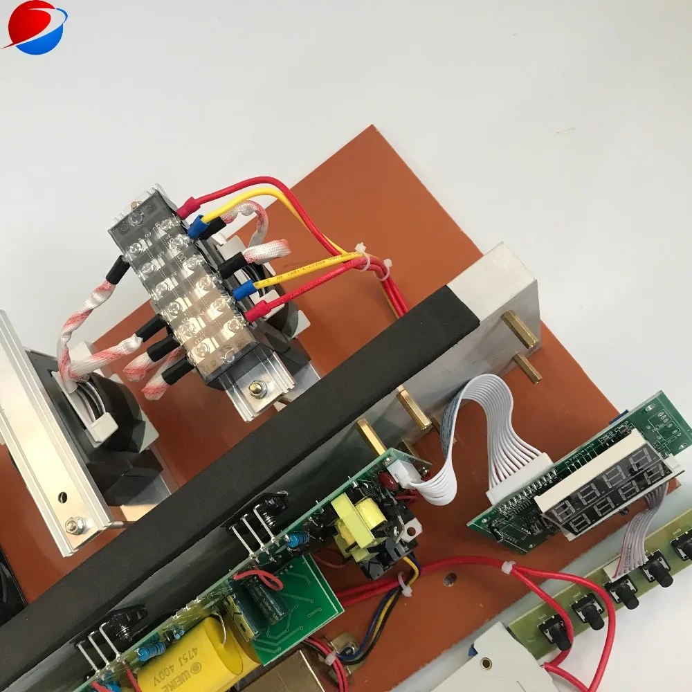 Высокая мощность 2000 Вт ультразвуковая волна pcb генератор 20 кГц 25 28 30 33 40 для чистки
