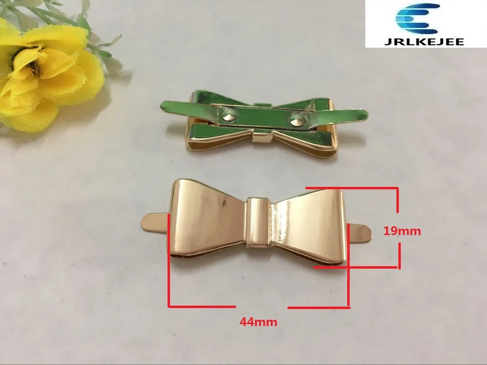 Бесплатная доставка (2 шт./лот) красивые сандалии с золотым бантиком на кнопках DIY