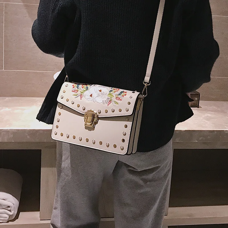 

mixtx 2020 Autumn New Women Embroidery Flower Messenger Bag PU Crossbody Personality Vintage Rivet Tote Female Shoulder Handbag