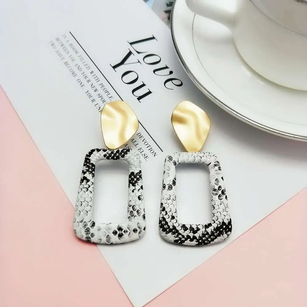 TRENDY WOMEN EARRINGS MATTE GOLD COLOR PLATING GOOD QUALITY SQUARE LEATHER PENDANT EARRING | Украшения и аксессуары