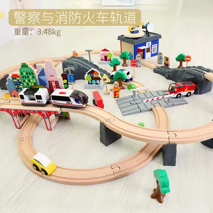 95PCS Train Track Электрический поезд набор вагон деревянный трек поезд железная дорога деревянная железная дорога Электрический гоночный электрический игрушечный поезд для детей 4 лет - Цвет: 95PCS Train Track