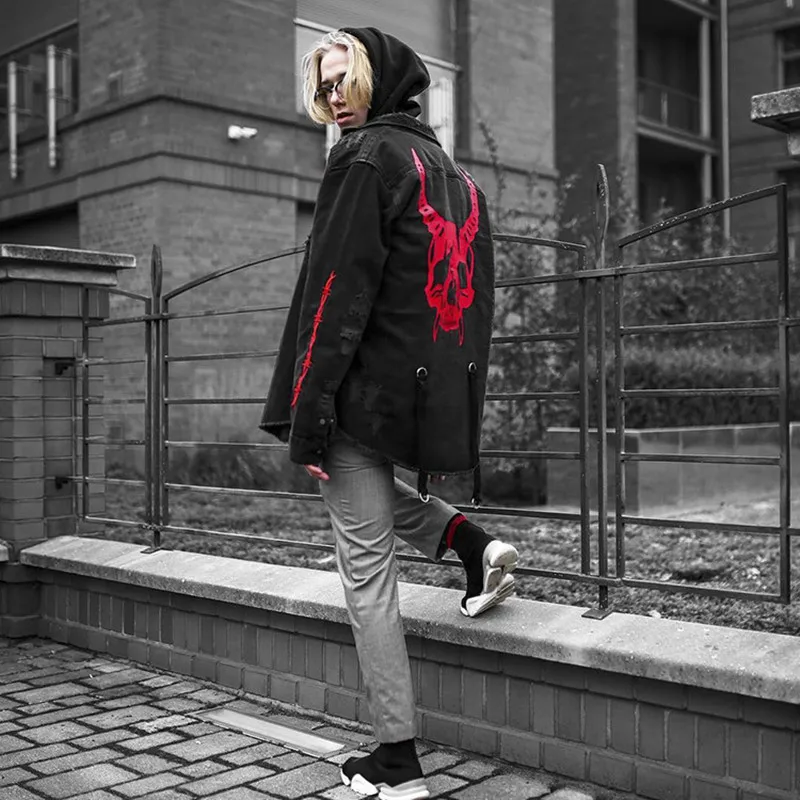 2019 сезон весна лето Новая мужская куртка с вышивкой черного цвета бомбер для