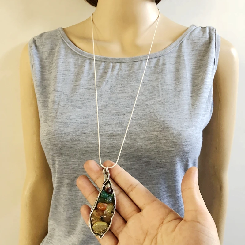 

New Fashion Natural Stone Mixed Color Snake Chain Pendant Necklace