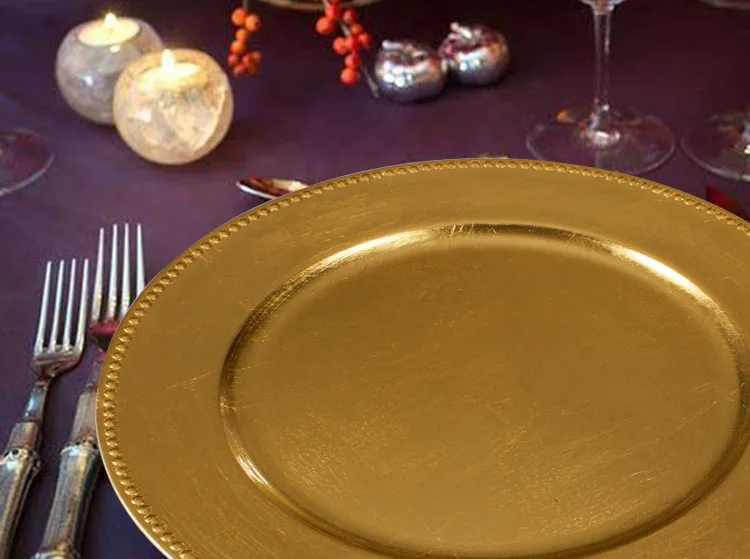 Классические тарелки с зарядным устройством 4 шт. золотистого/серебристого цвета