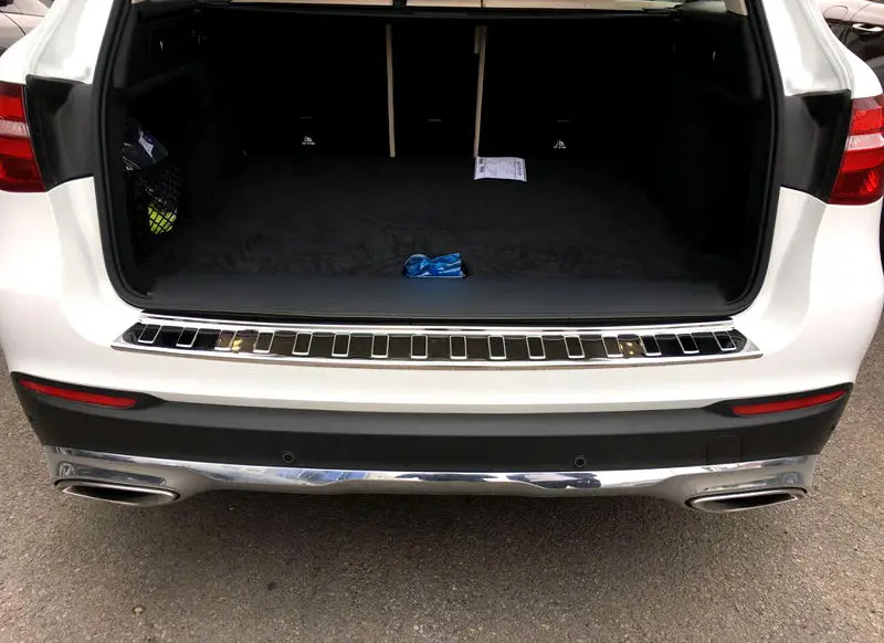 

Shiny Silver stainless steel Outer Rear Bumper Guard Plate Trim For Mercedes Benz GLC Class X205 2015-2016