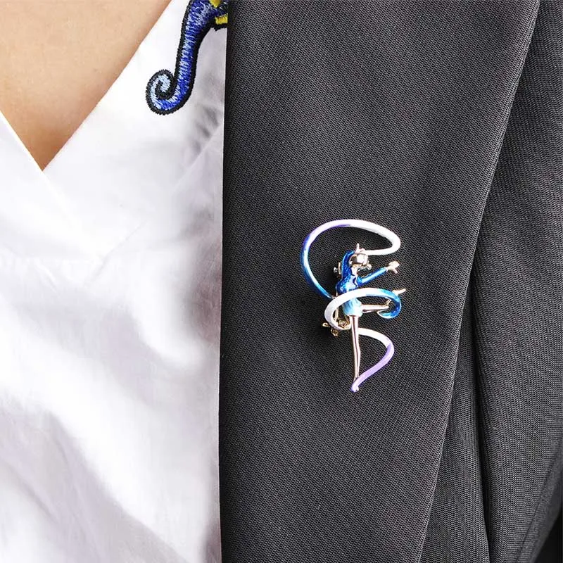 Женская эмалированная брошь Blucome золотистая с лентой для спортивной гимнастики