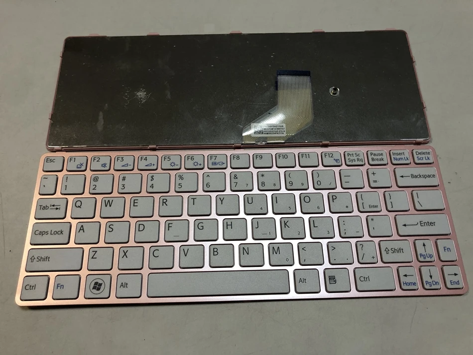 Клавиатура для ноутбука SONY VAIO SVE11 SVE111 SVE11113FXB SVE11115EG SVE111 15ELW с розовой рамкой US RU