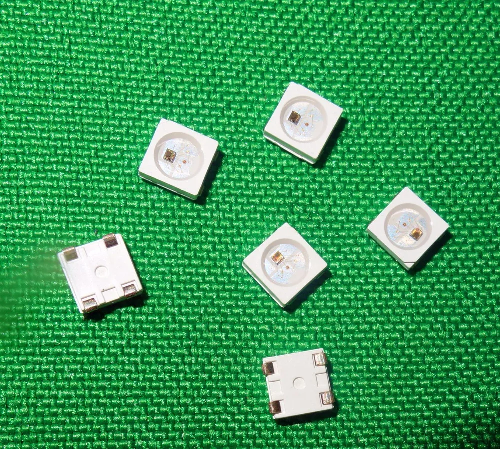 SK6812 adressable полноцветный RGB 5050 светодиодный источник света со встроенным чипом 1000