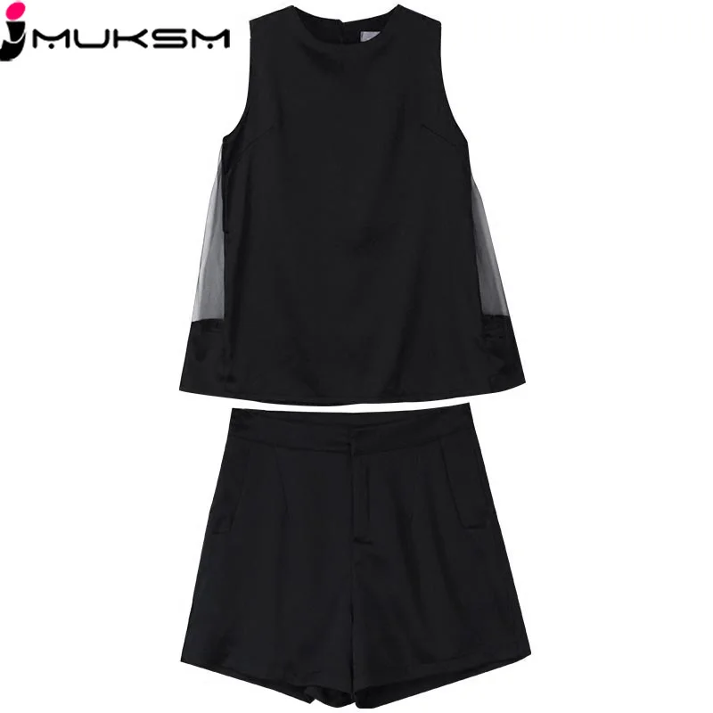 

2018 Net yarn Perspective sleeveless vest Sexy Women black crop top and black Min ishort pants lady clothing set party set J196