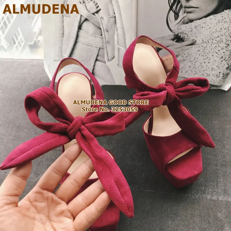 ALMUDENA/сандалии-гладиаторы на массивном каблуке и платформе с бантом; цвет розовый, красный, зеленый; замшевые модельные туфли-лодочки на шнуровке; свадебные туфли с ремешком на пятке и бантом