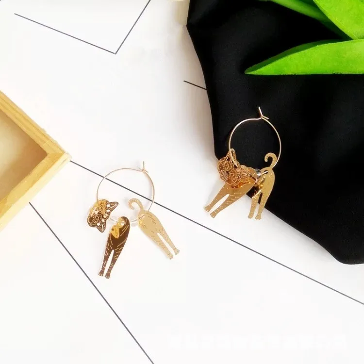 Серьги-гвоздики с прозрачными бусинами в вечерние котенка | Украшения и