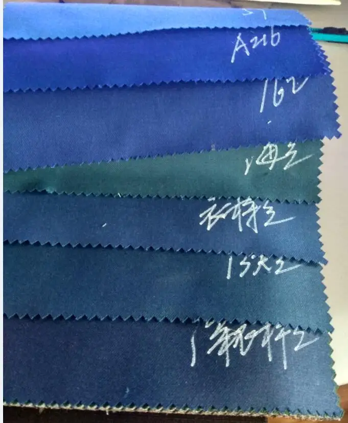 Мужские костюмы в деловом стиле темно-синие с черными лацканами свадебные для