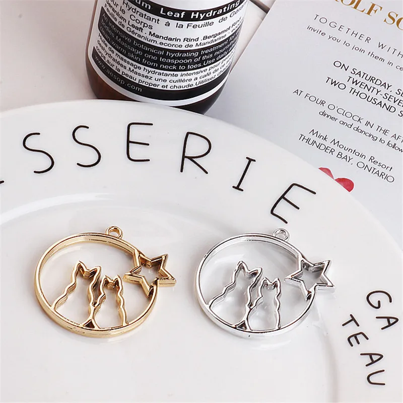 

Бесплатная доставка, 20 шт, 41*44 мм, полые круглые подвески в виде звезд, винтажные, серебристые, золотые, металлические, DIY ювелирные изделия, б...