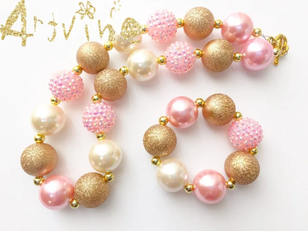 Золотой и розовый мерцание ожерелье с бусинами похожими на жевательную резинку