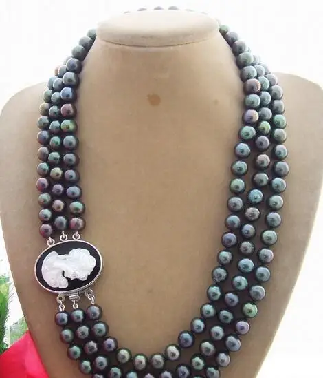 

Charming! 8-9mm Black Pearl Necklace