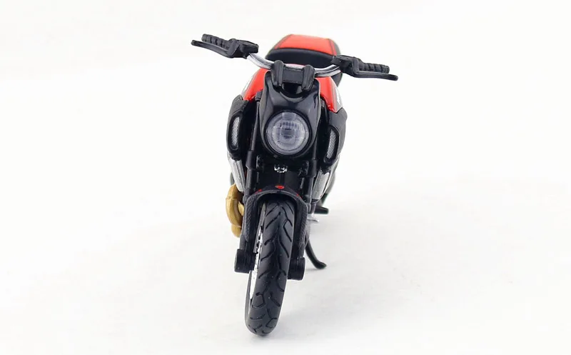 Maisto Ducati мотоциклетная игрушка 1:18 сплав мотоцикл эмуляция Diavel углеродная модель игрушки для детей