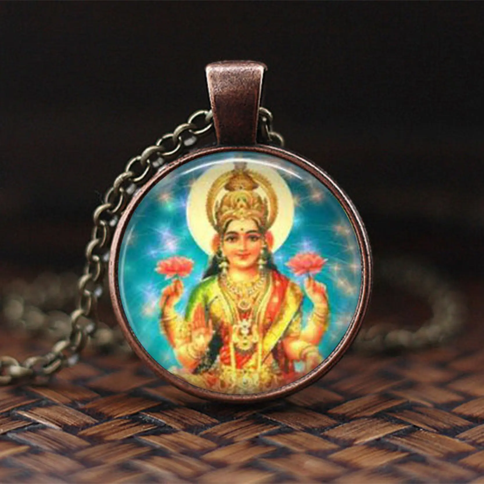 Lakshmi Goddess Glass Dome Fashion Accessories Necklace Jewelry Hinduism Amulet Charm Cabochon Pendant for Him or Her | Украшения и