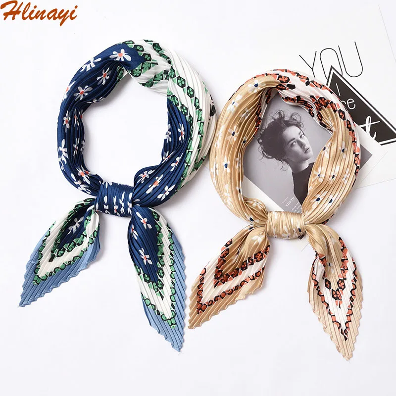 Новый выпуск маленького шарфа со сложенным цветочным узором для женских