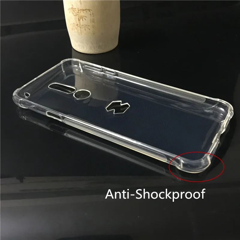 Противоударный прозрачный чехол из ТПУ Для Xiaomi Pocophone F1 ударопрочный мягкий на