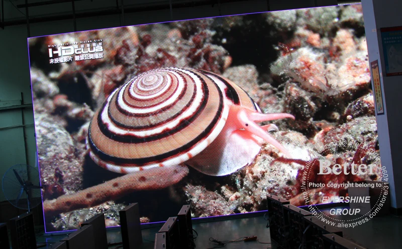 

100pcs/lot High Brightness 6000CD/M2 160*160mm 32*32 pixels Outdoor 1/8 Scan 3in1 SMD full color P5 LED display module