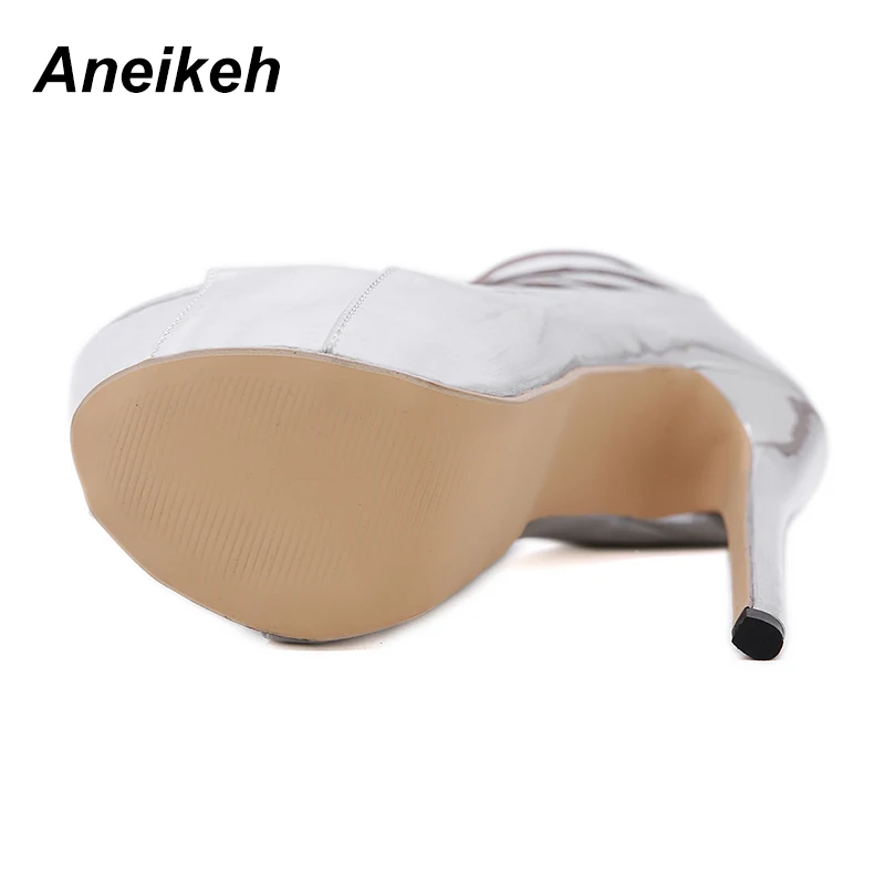 Aneikeh/ г.; Модные женские босоножки из искусственной кожи с круглым носком на очень высоком тонком каблуке; Короткие вечерние сапоги-трубы на платформе с молнией и вырезами; Цвет Серебристый; 40