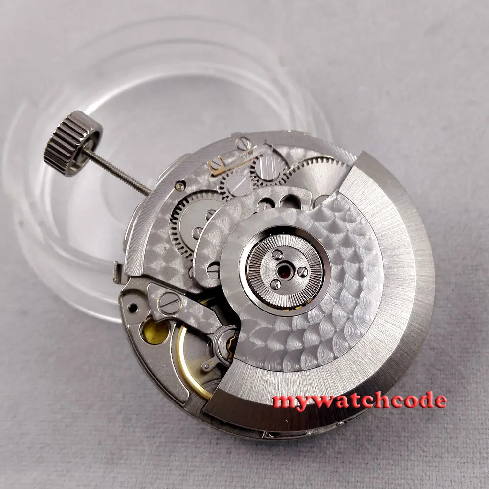 Автоматический механический механизм ST 2533 GMT с датой и резервом заряда M9 |