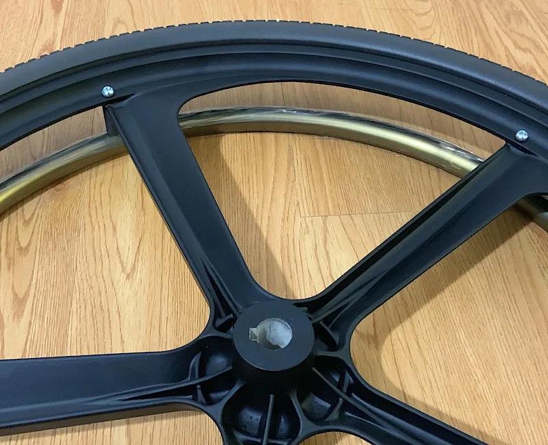 

24inch 24 inch magnesium alloy wheelchair wheel with PU solid tire phub-24wt