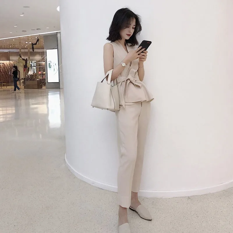 

Set Female 2019 Summer New Chic Stripe Sleeveless Small Suit Vest+Casual Ankle Length Pants Elegant Two Piece Fashion Clothes