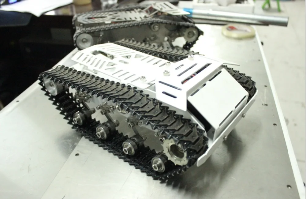 

Metal Shock Absoption Tank Car Chassis Robot Smart Suspension Car Tracked Crawler Catepillar With Metal Track DIY RC Mobile Toy