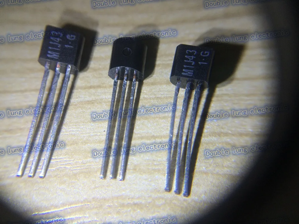 10 шт./лот оригинальный SM1J43 M1J43 MIJ43 TO92 600V 1A TRIAC AC блок питания | Электронные