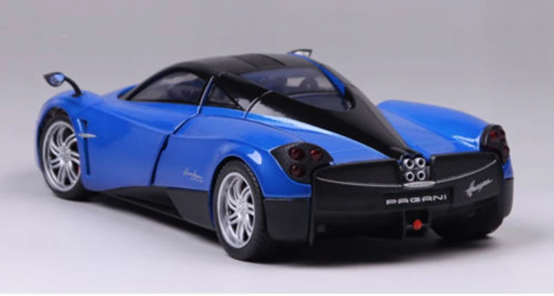 Детские литые игрушки, машинки, 1:18, масштаб 1/18, сплав, 1/18, масштаб, Pagani, литье под давлением, красный цвет, Гоночная машина, модель, игрушки, коллекция, подарок