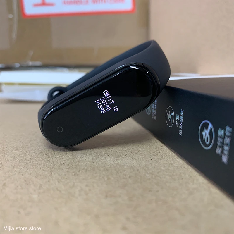 Xiaomi mi Band 4 новейший музыкальный Смарт mi band 4 браслет пульсометр фитнес 135 мАч цветной экран Bluetooth 5,0