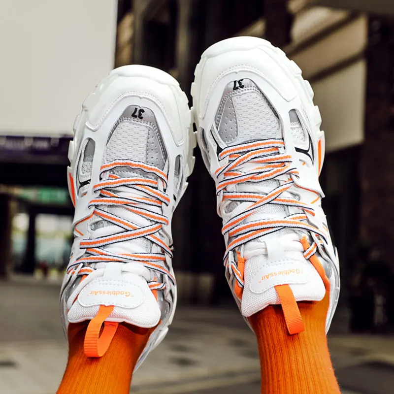 Кроссовки для мужчин качественная кожаная спортивная обувь на шнуровке удобная