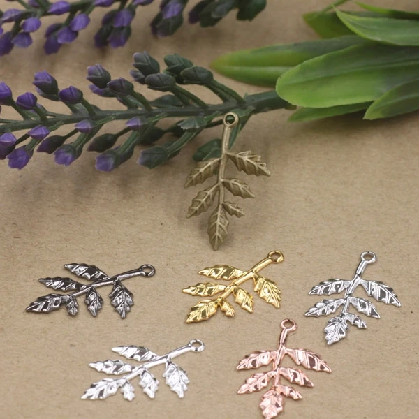 Металлическая латунная филигрань подвеска Закладка в виде ветки 26*27 мм 100 шт.