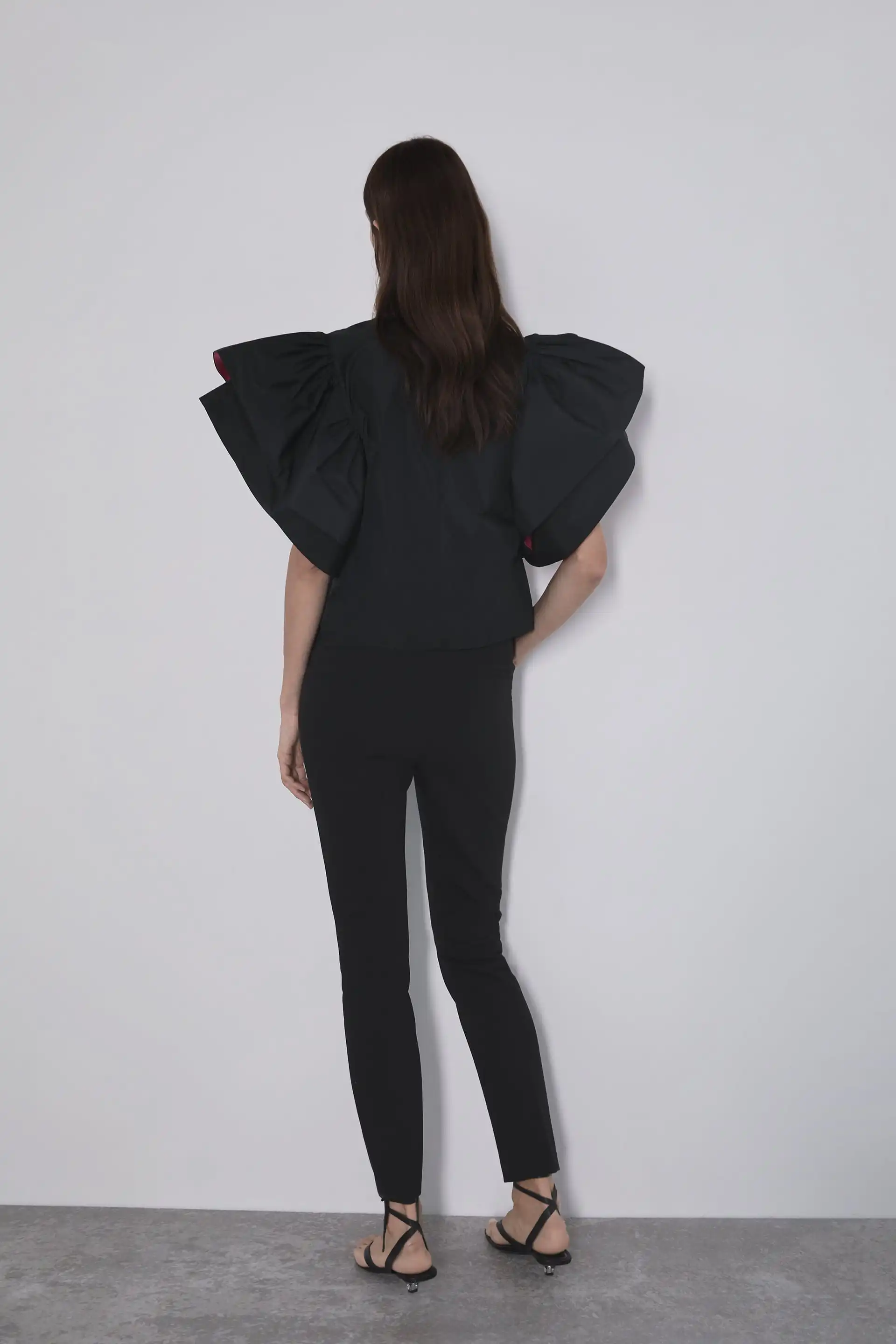 Summer New Women Blouses Black Puff Sleeve O-Neck Short Spliced Colour Collision Personality Loose Fashion Pullover Shirt