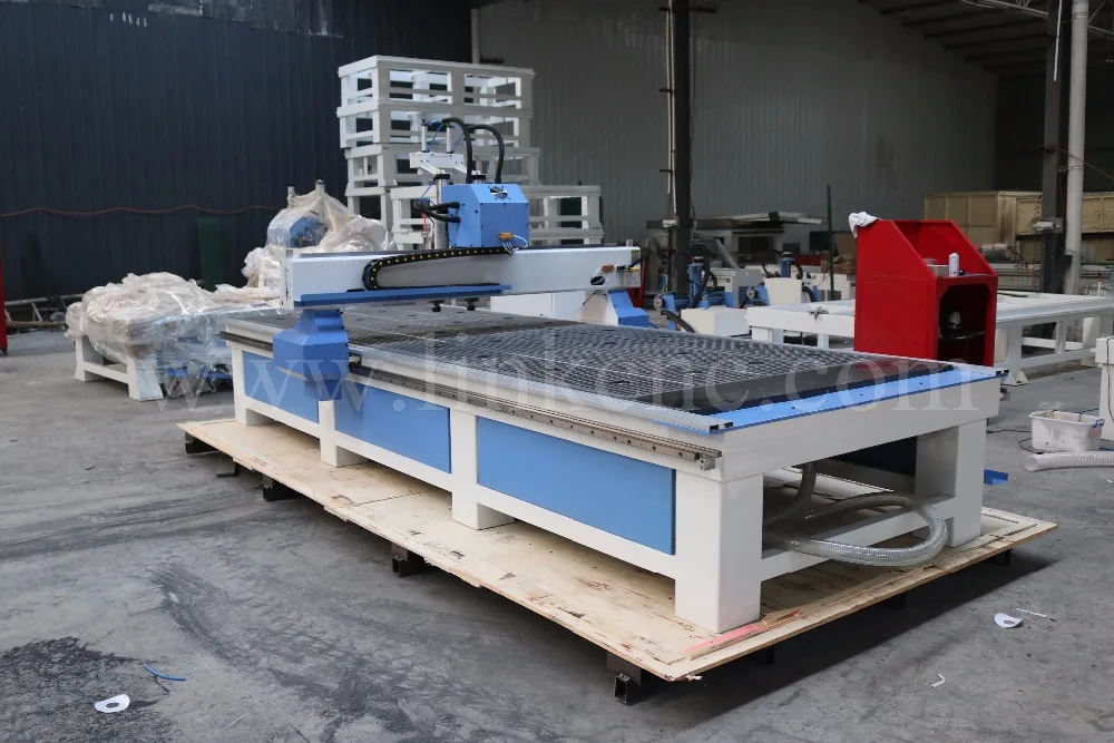 CE ISO сертификация 3d резьба по дереву cnc маршрутизатор машина/cnc машина с