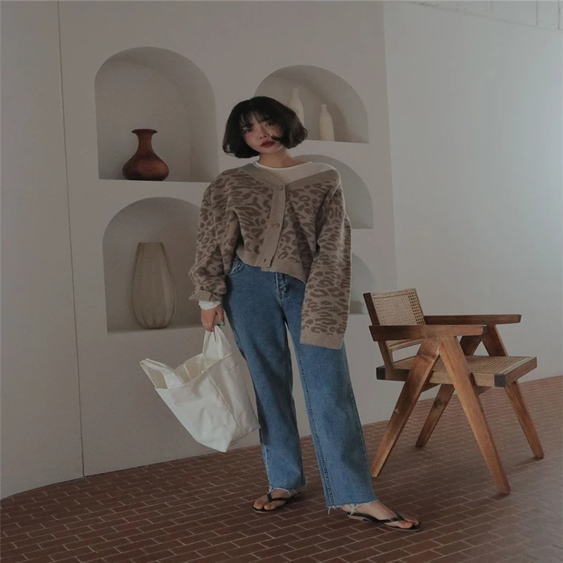 HziriP Women Knitted Sweater 2018 New Autumn Fashion Single Breasted Classic Leopard Print Cardigans V-Neck Female Outerwear |