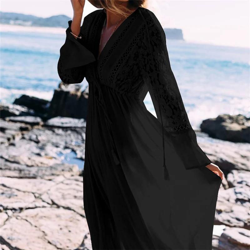Женское длинное платье туника Boho белое хлопковое с глубоким треугольным вырезом