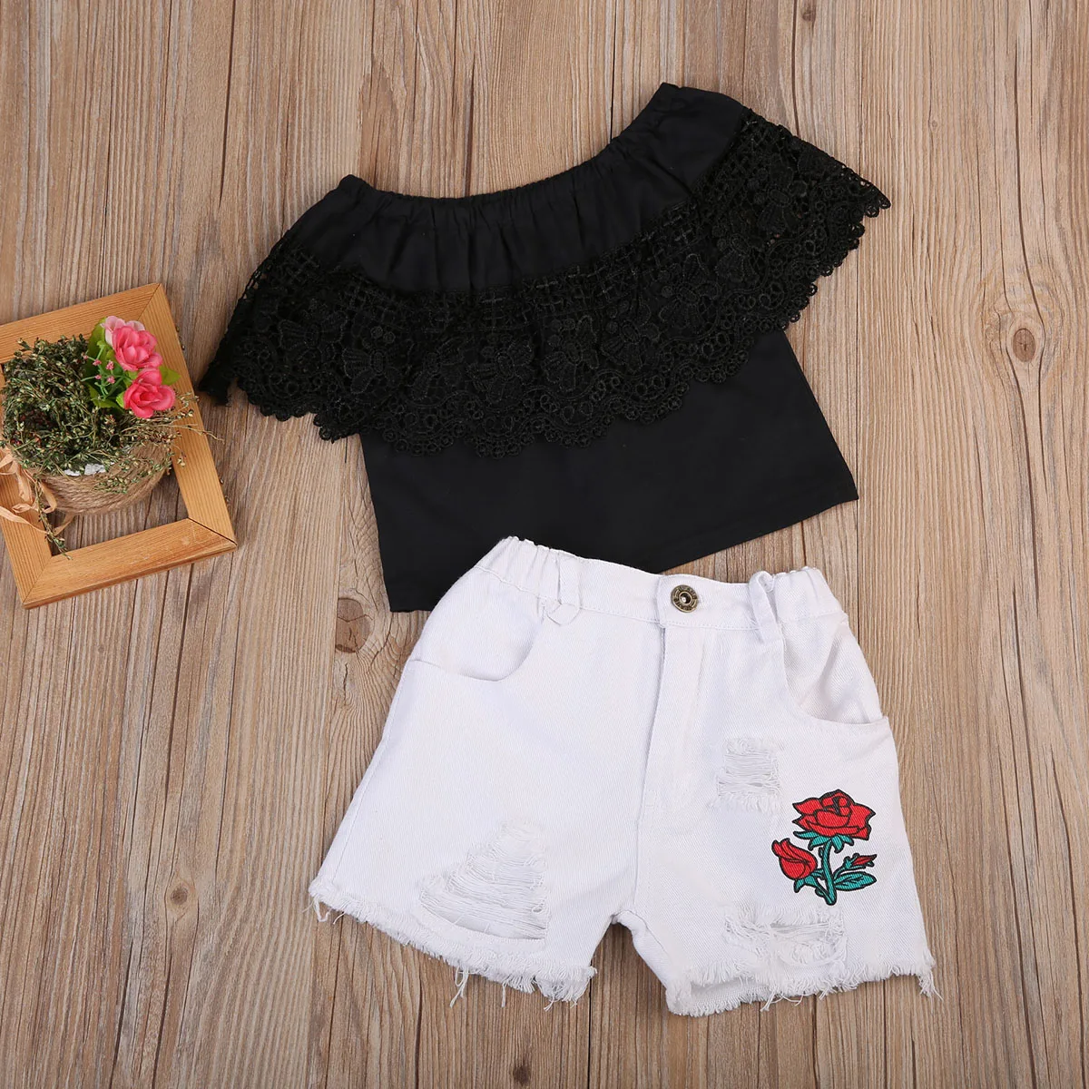 2017 детские кружевные топы с открытыми плечами для маленьких девочек кружевной топ и рваные джинсы розами