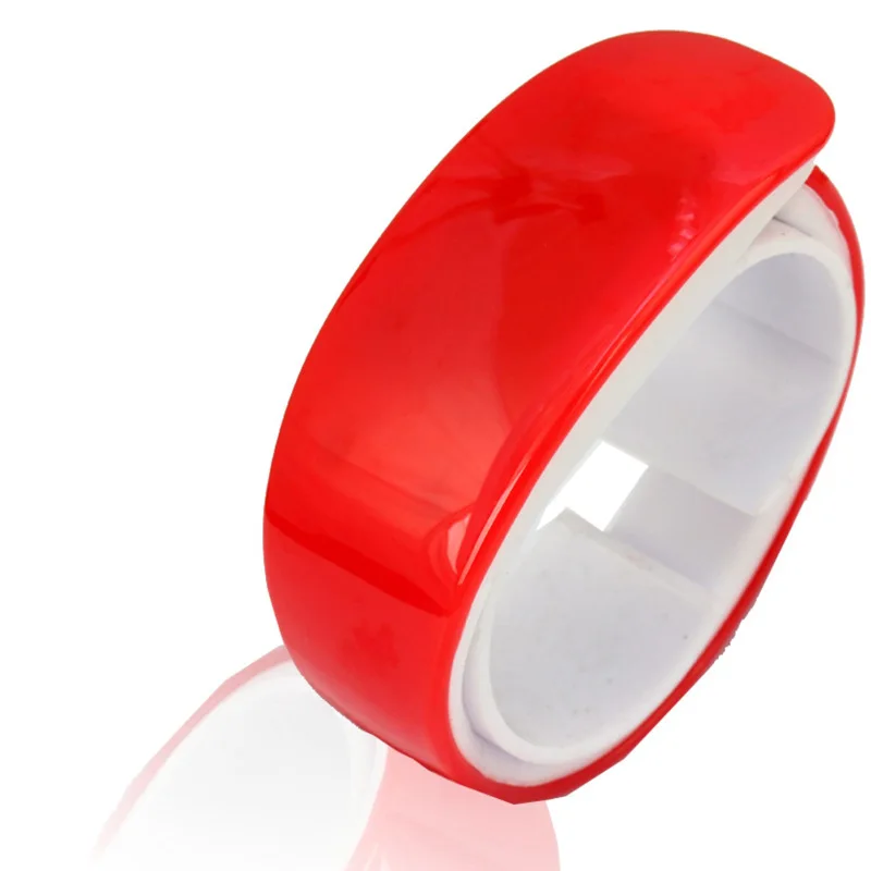 Модные Подарочные женские светодиодные часы 2018 наручные с овальсветильник Том