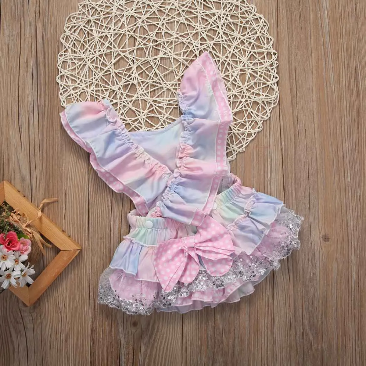 Яркий цветочный комбинезон пачка без рукавов для новорожденных девочек с бантом