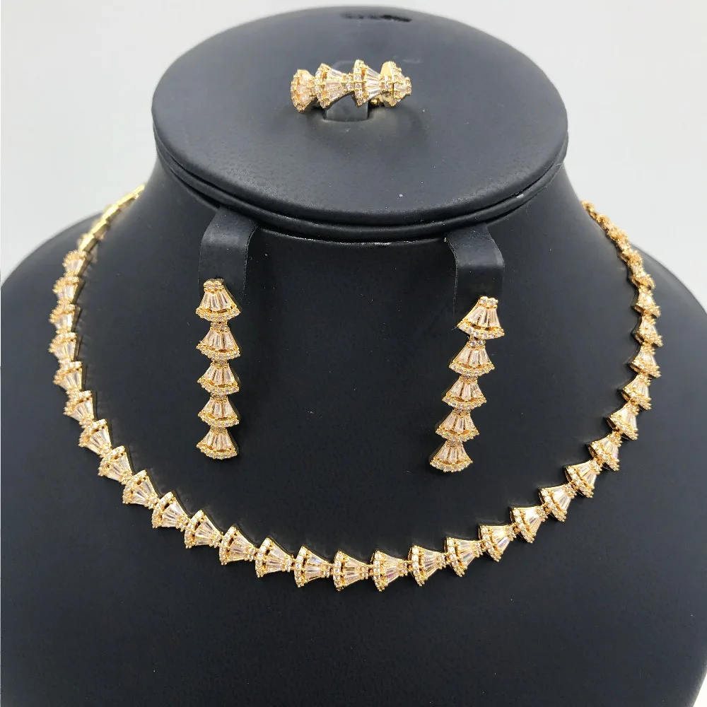 

Hadiyana Sparking Pave Cubic Zircon Classic 4pcs Jewelry Wedding Bridal Set For Women CN514