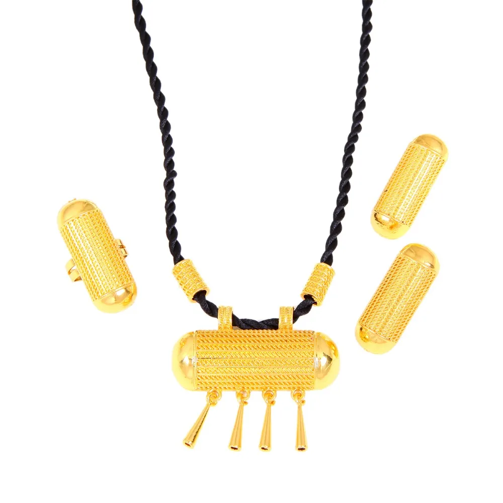 Золотистого цвета комплекты ювелирных изделий в национальном стиле ожерелье