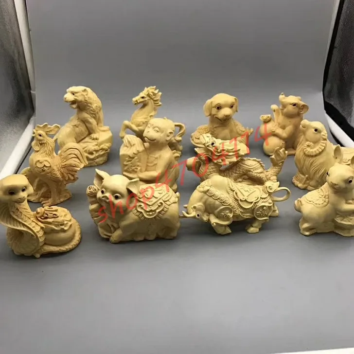 

Carved boxwood 12 zodiac trinkets, exquisite solid wood crafts, decorations