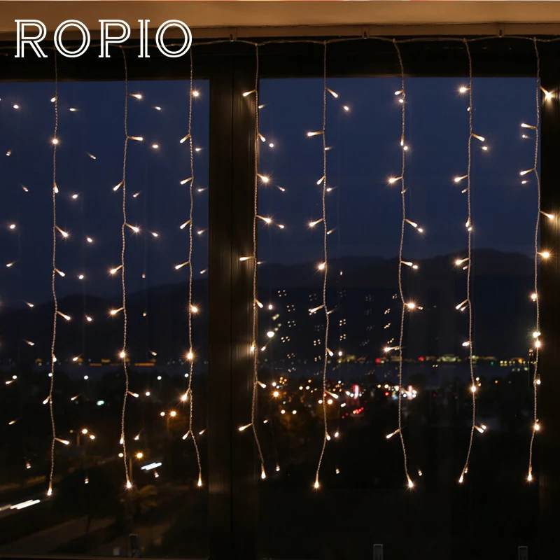 

ROPIO 1.8x2.5m LED Holiday Lighting 300 LEDs Curtain Light Garland Fairy Light 8 Modes Wedding Party Home Patio Street Decor
