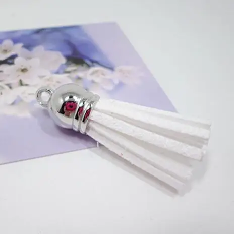 white silver 20 шт./партия, 38 мм, замша, кисточки, очаровательные разноцветные, искусственная замша, кожа, кисточка с серебряной крышкой CCB для DIY ювелирных изделий, поставщик - Цвет: white silver