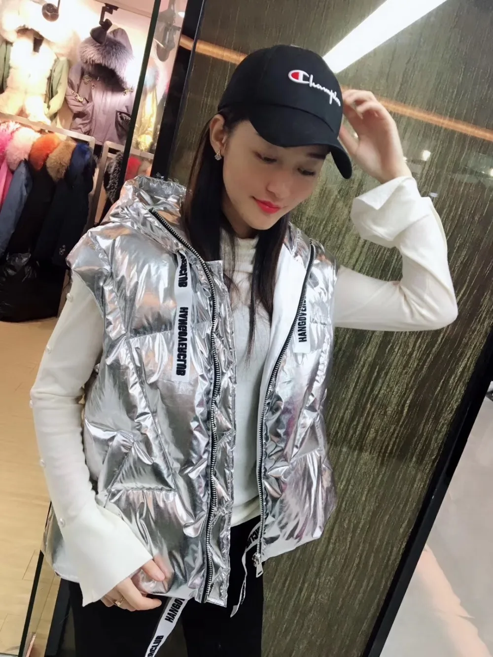 2018 MeiFNG sliver highstreet design winter short puffer vest with hoodies windproof down | Женская одежда